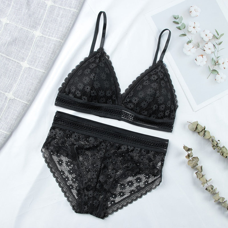 Fancy Lace Lingerie Set 