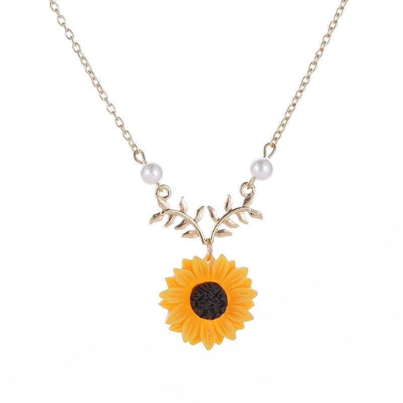 Collar de metal con forma de girasol