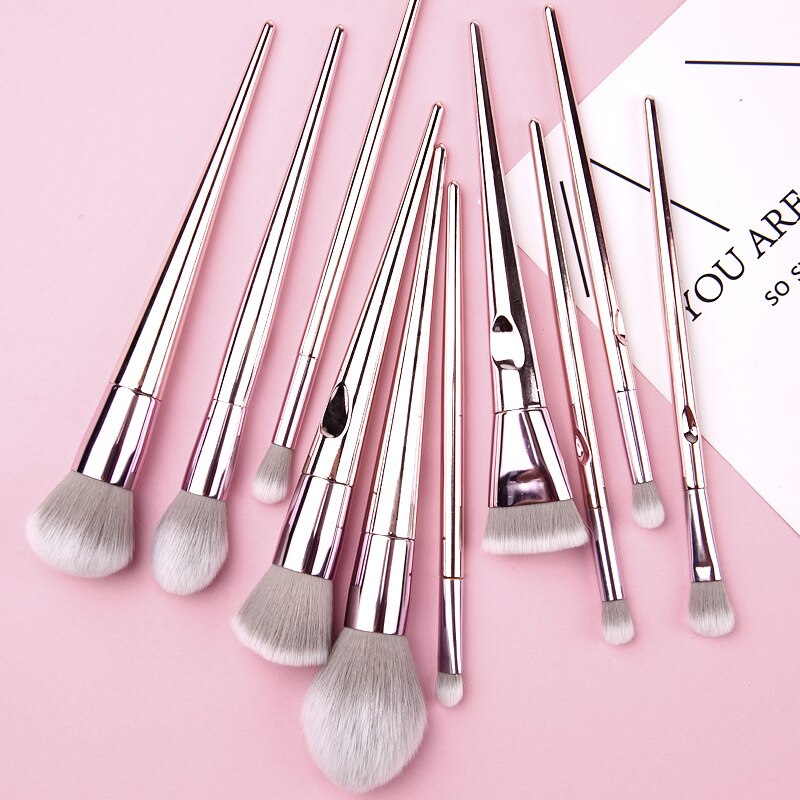 O.TWO.O Makeup Brushes Kit - 10 Pieces